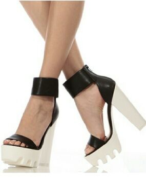 Wild Diva White Lug Platform Sole Secure Black Ankle Strap Sandals; 90s Revival!